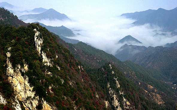 三门峡市-卢氏县-秦岭·熊耳山（主峰1569米）风景区