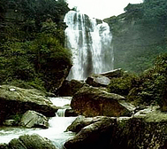 宜宾市-珙县-珙泉镇-漂水岩瀑布