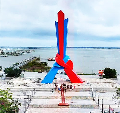 防城港市-东兴市-东兴镇-竹山村-山海相连地标广场（219国道起点）